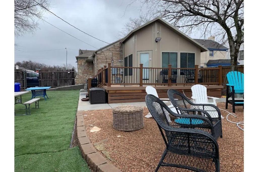 1 Mile To Fort Sill! The Carolebelle Cottage Sleeps 8 With Hottub,Grills,Firepit Lawton Exterior foto