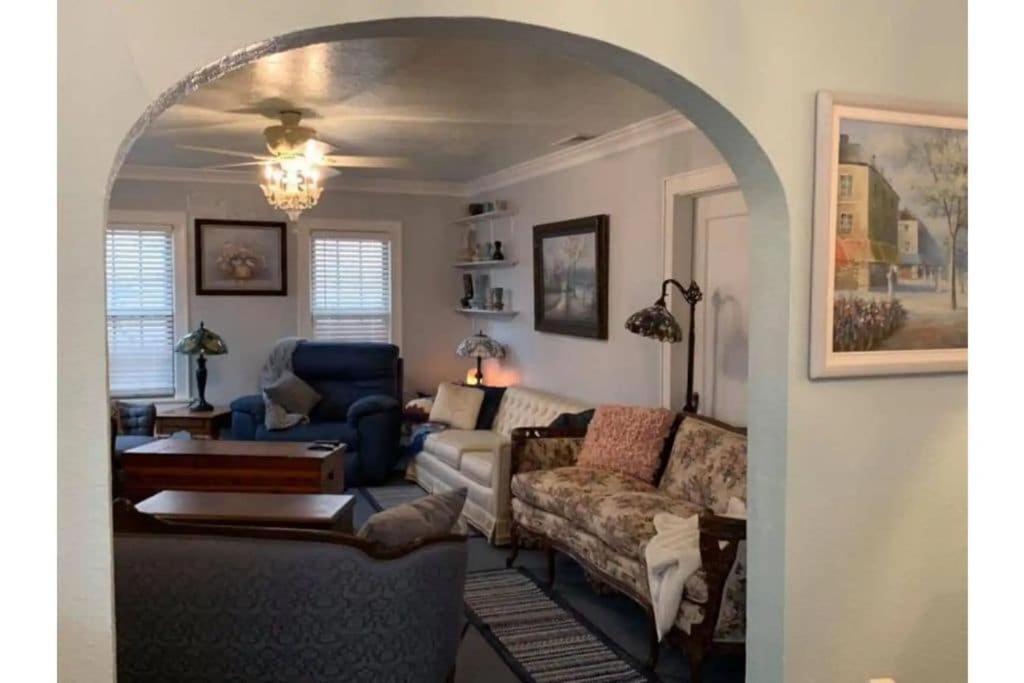 1 Mile To Fort Sill! The Carolebelle Cottage Sleeps 8 With Hottub,Grills,Firepit Lawton Exterior foto