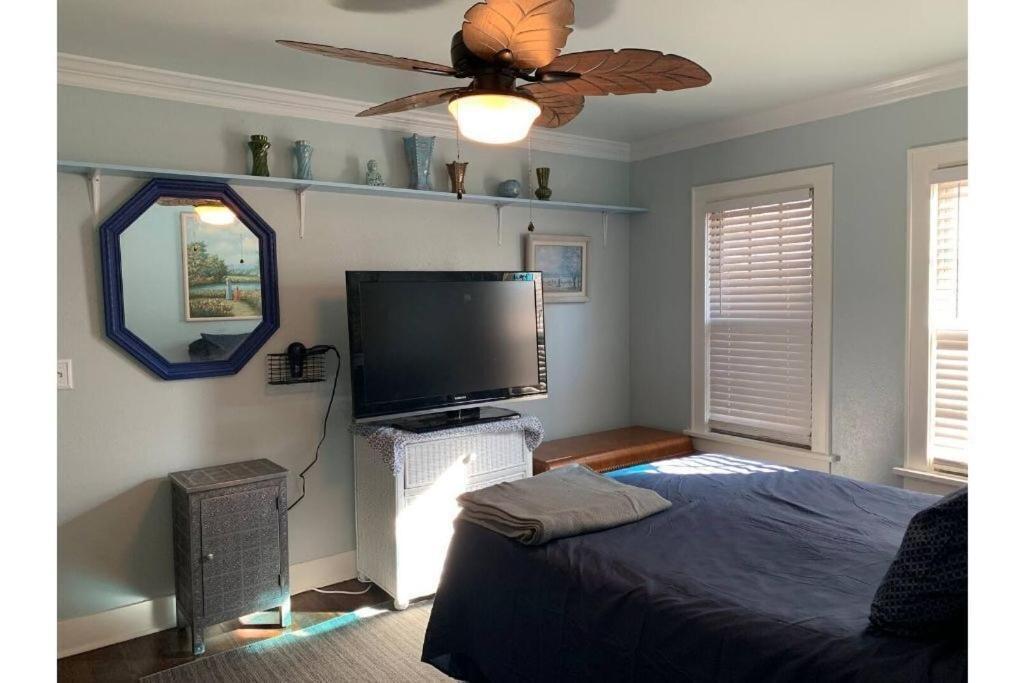 1 Mile To Fort Sill! The Carolebelle Cottage Sleeps 8 With Hottub,Grills,Firepit Lawton Exterior foto